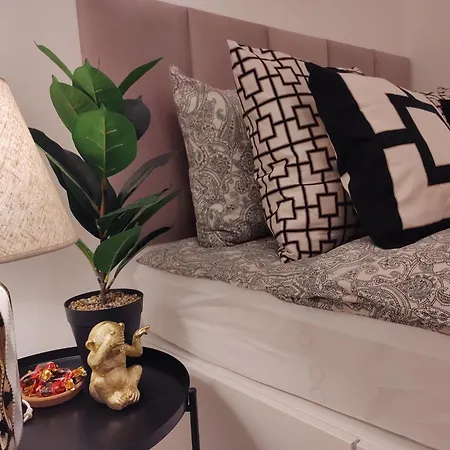 Day & Night By Cooee * ワルシャワ