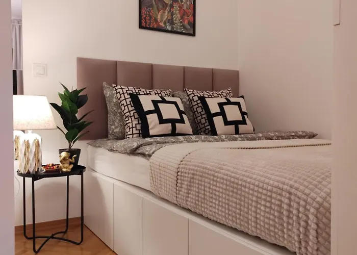 Day & Night By Cooee *