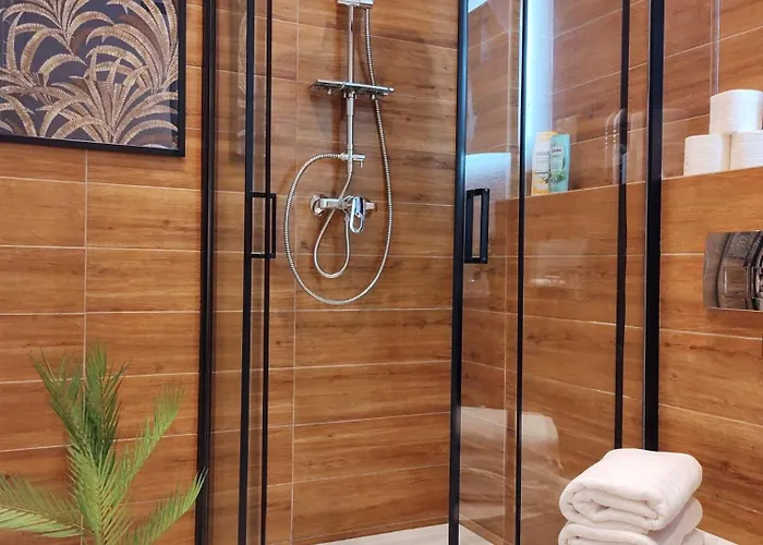 Day & Night By Cooee Varsóvia